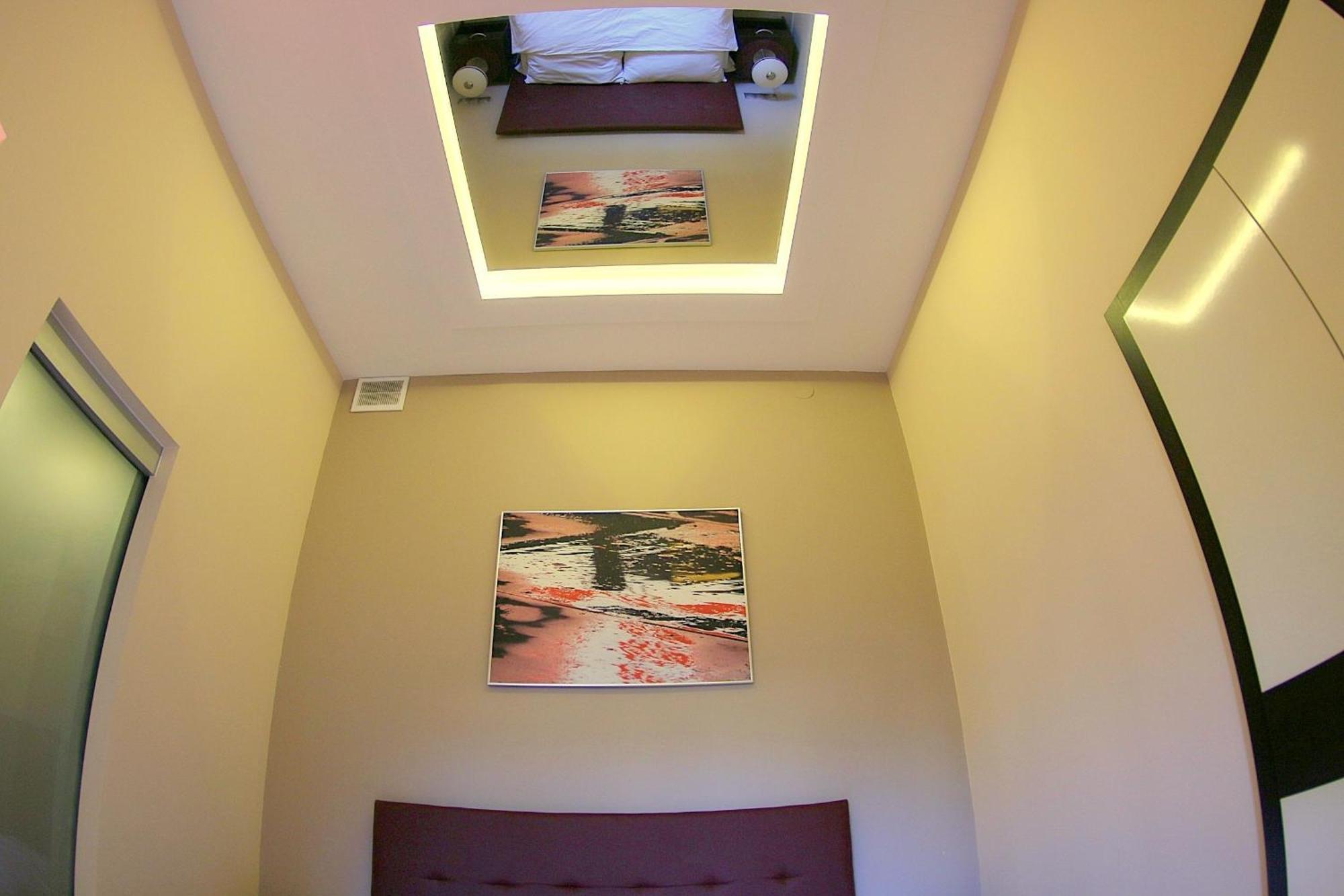 Mirror Pink Studio Apartment Krakow Ruang foto