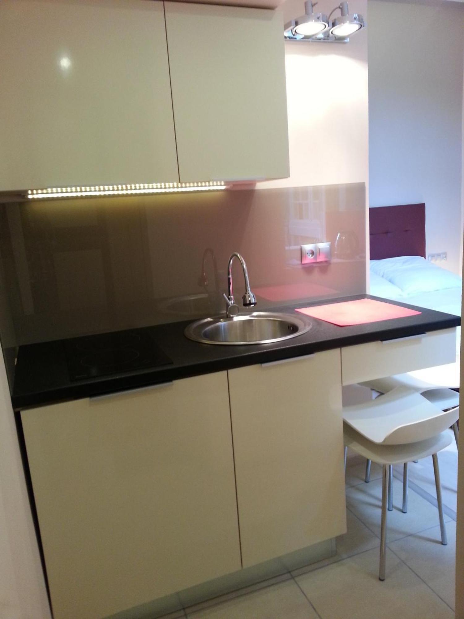 Mirror Pink Studio Apartment Krakow Ruang foto